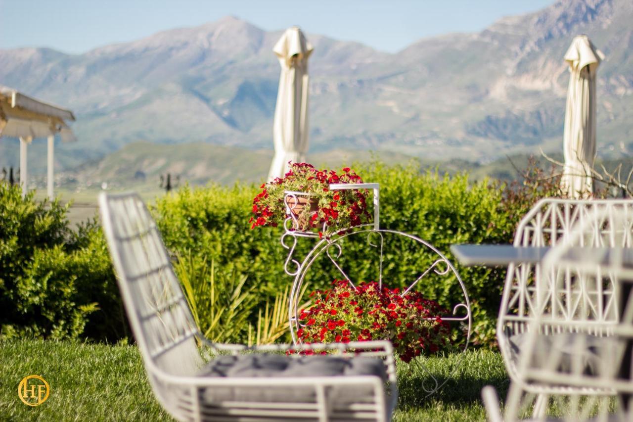 Hotel Fantasy Gjirokastër Buitenkant foto